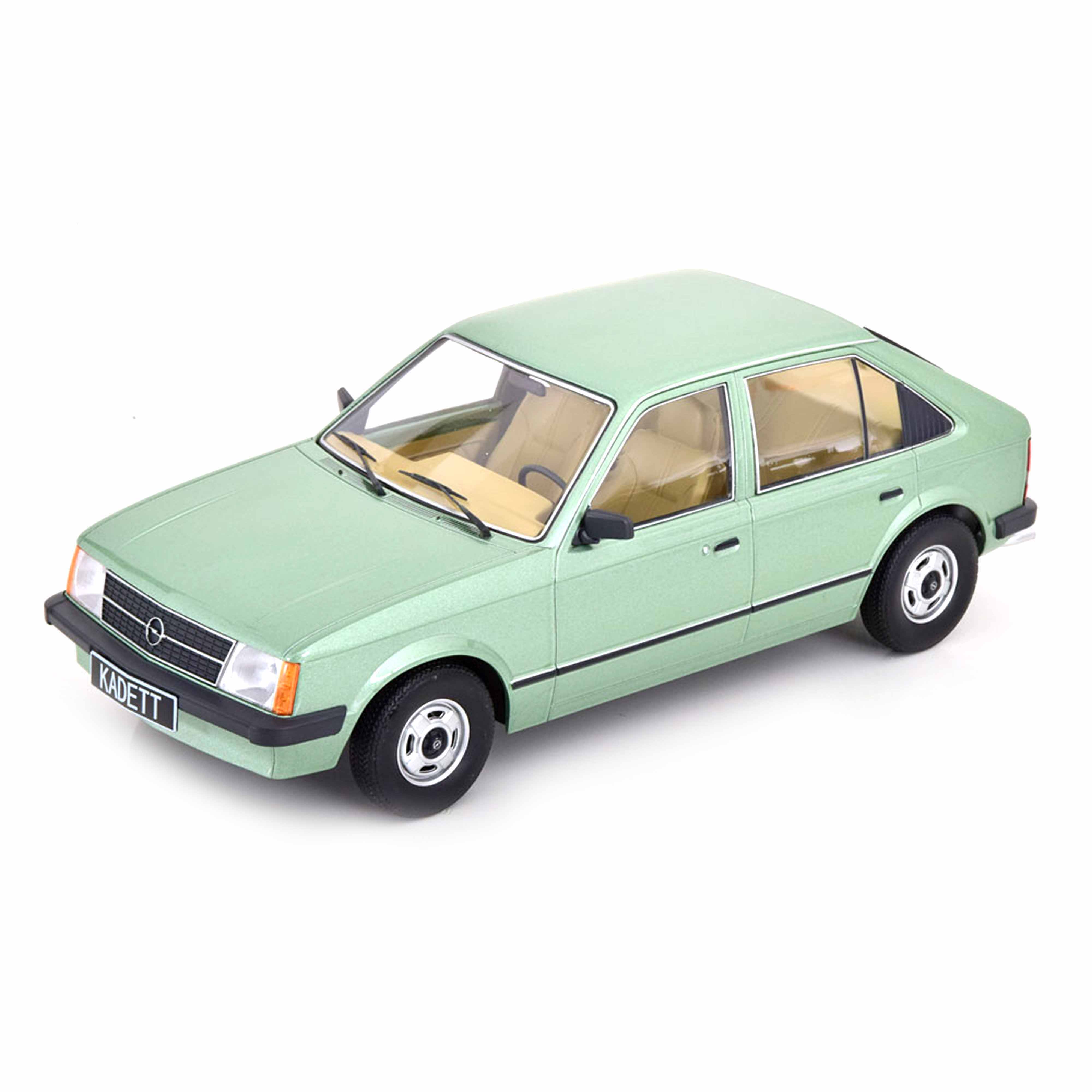 Opel Kadett D 5 portes 1984 Vert clair 1/18