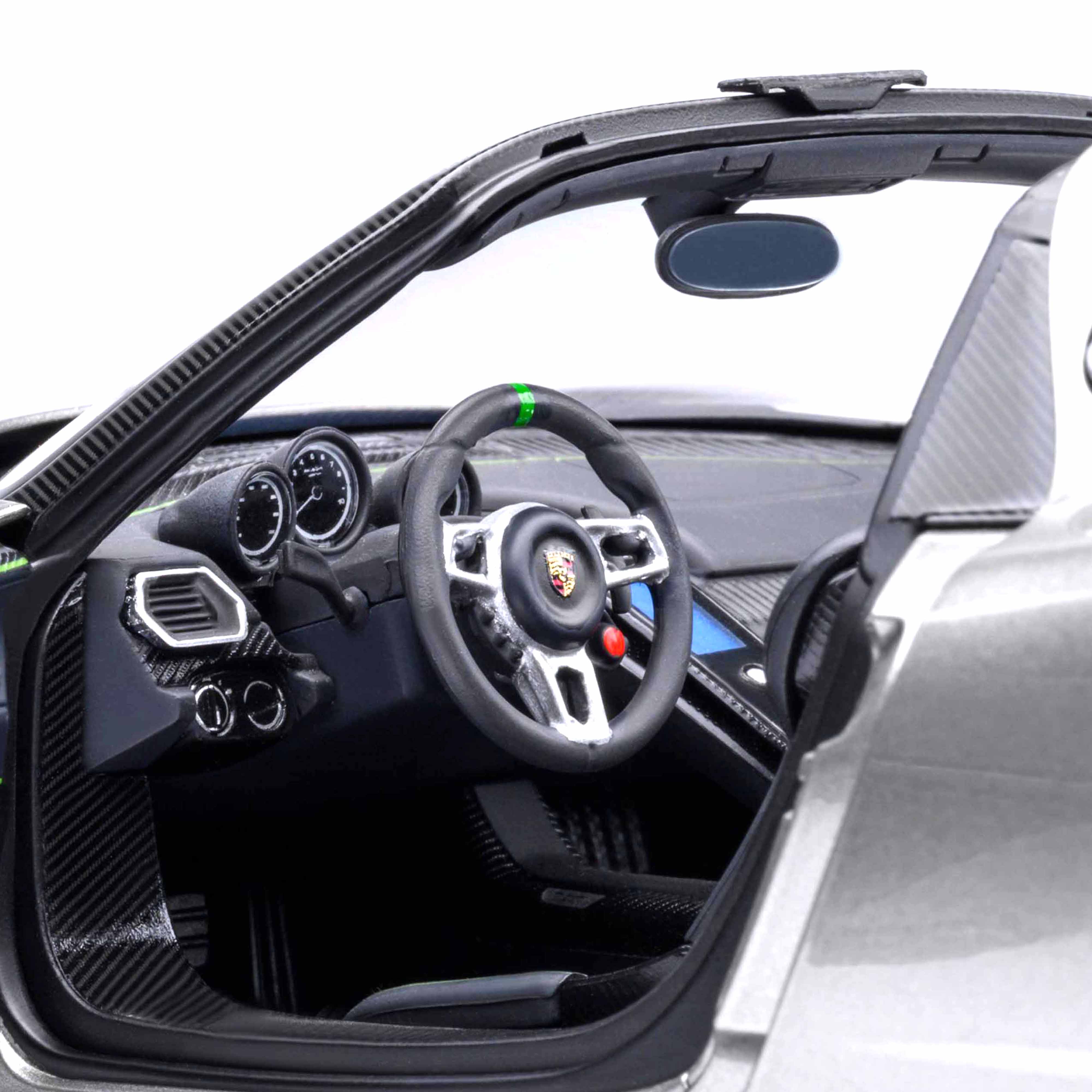 Porsche 918 Spyder Weissach Package Métal liquide argenté 1/18