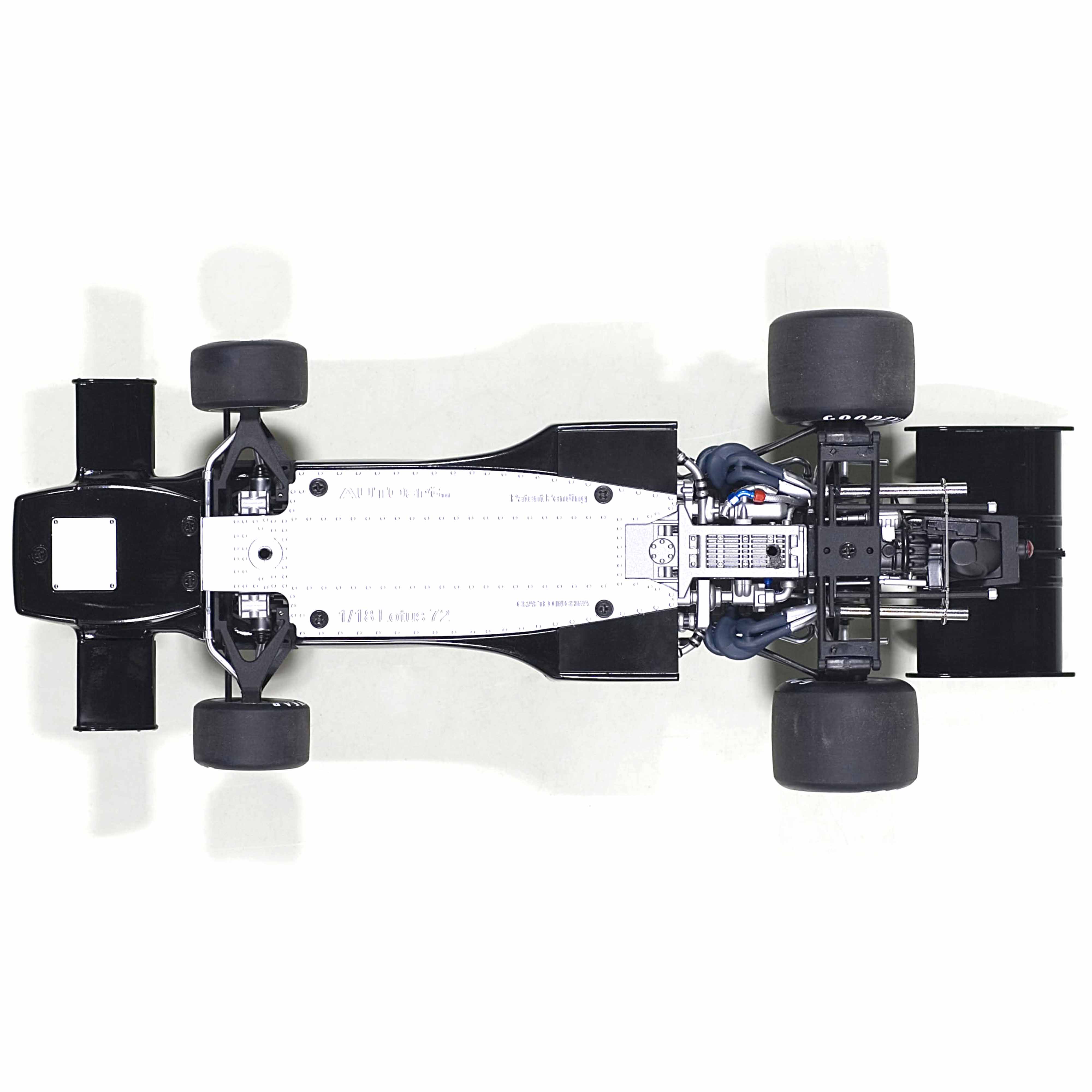 Lotus 72E 1973 Fittipaldi N°1 (avec figurine pilote) 1/18