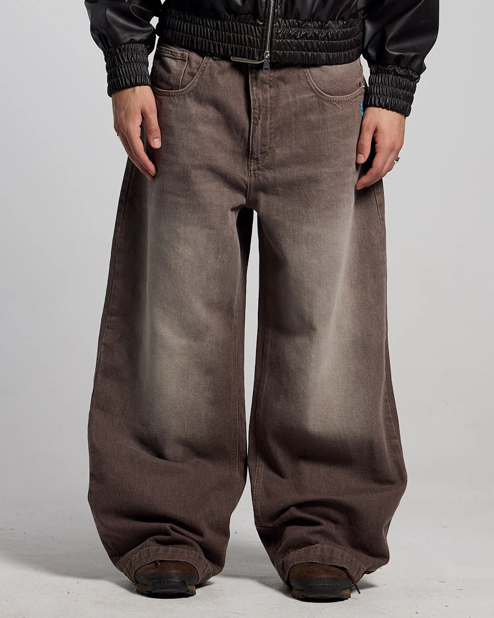 COLLEGE V3 PANTS LIGHT BROWN