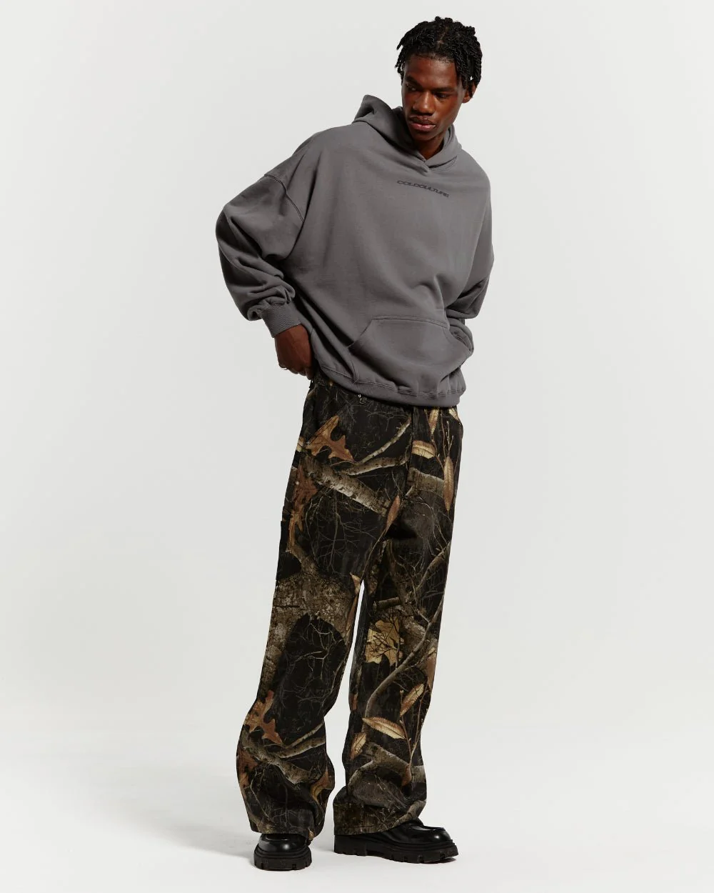 V1 CARPENTER PANTS REALTREE BLACK
