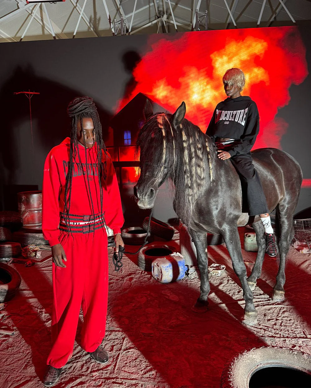 RAGE IN THE RING PANTS RED