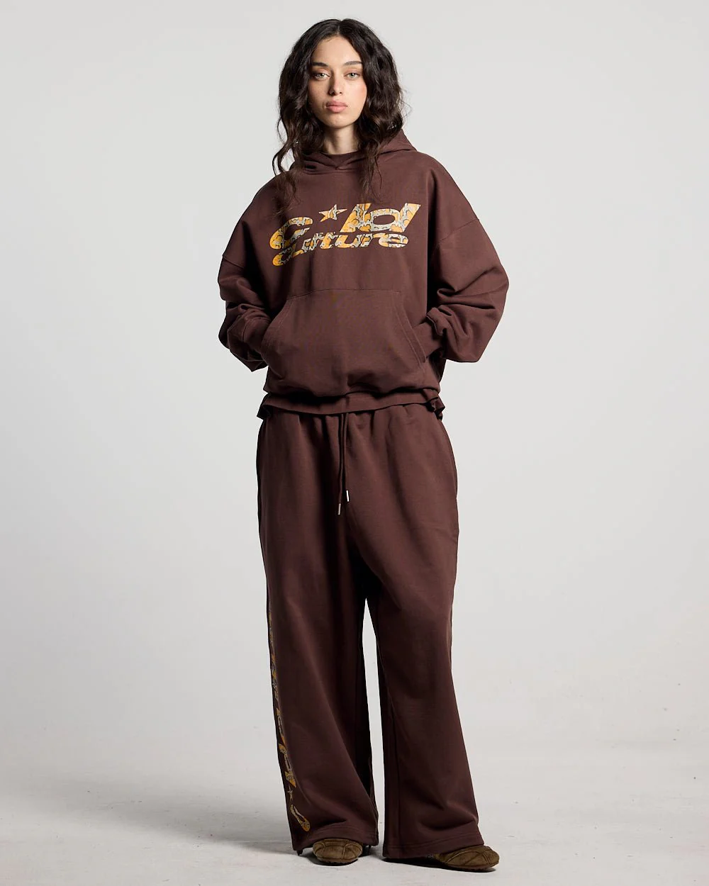 WILD SNAKE SWEATPANTS BROWN