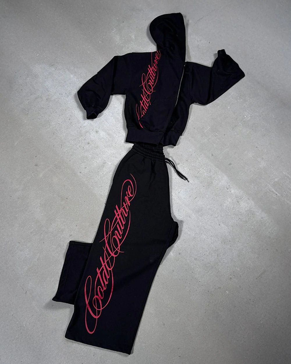 SCRIPT SWEATPANTS BLACK