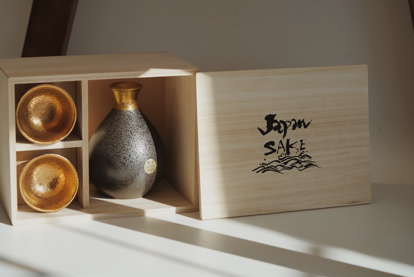 Japan Gold Japanese Sake Cup Sake bottle Tokkuri