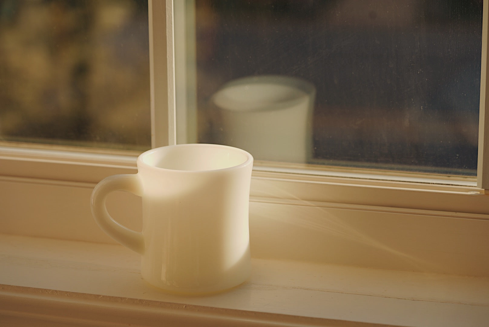 white And green milk glass mug