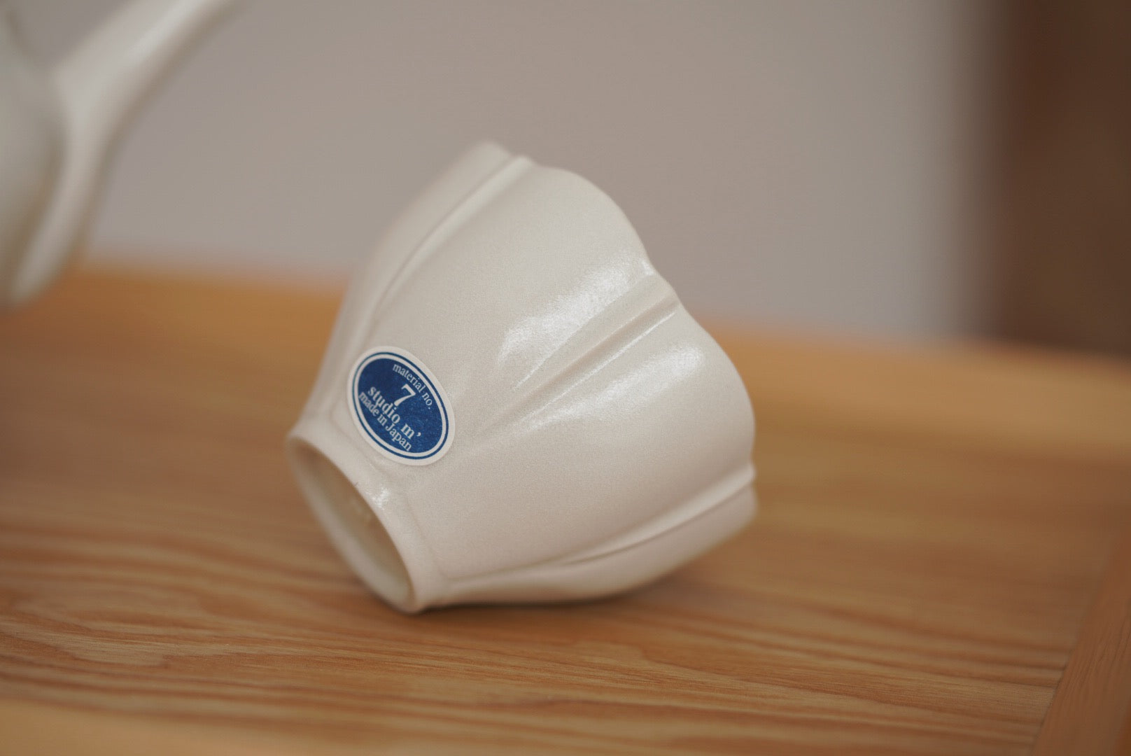 Studio m' jasmin round tea pot and cup