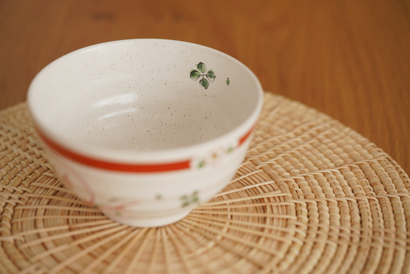 Minoyaki wind flower snow rabbit bowl