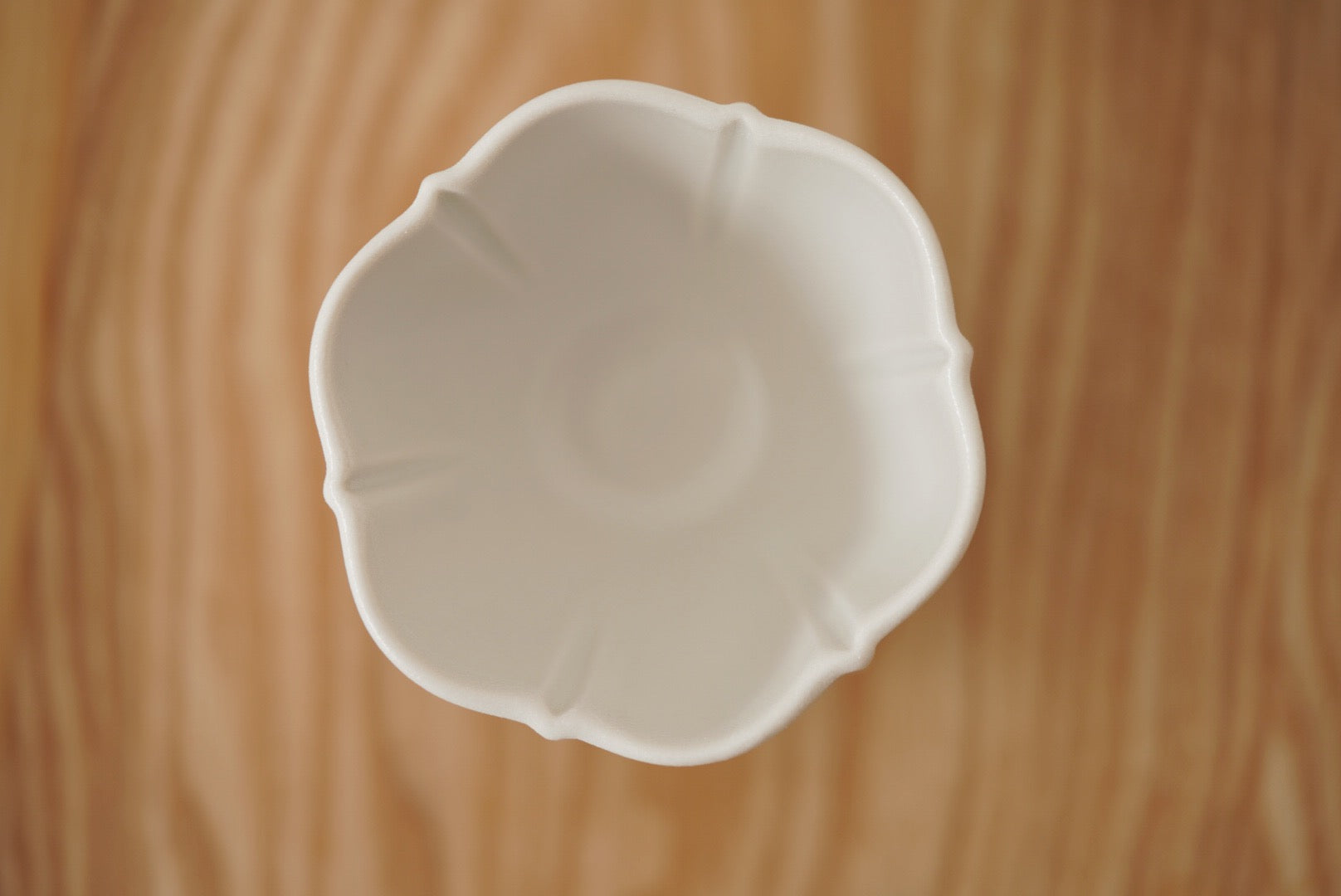 Studio m' jasmin round tea pot and cup