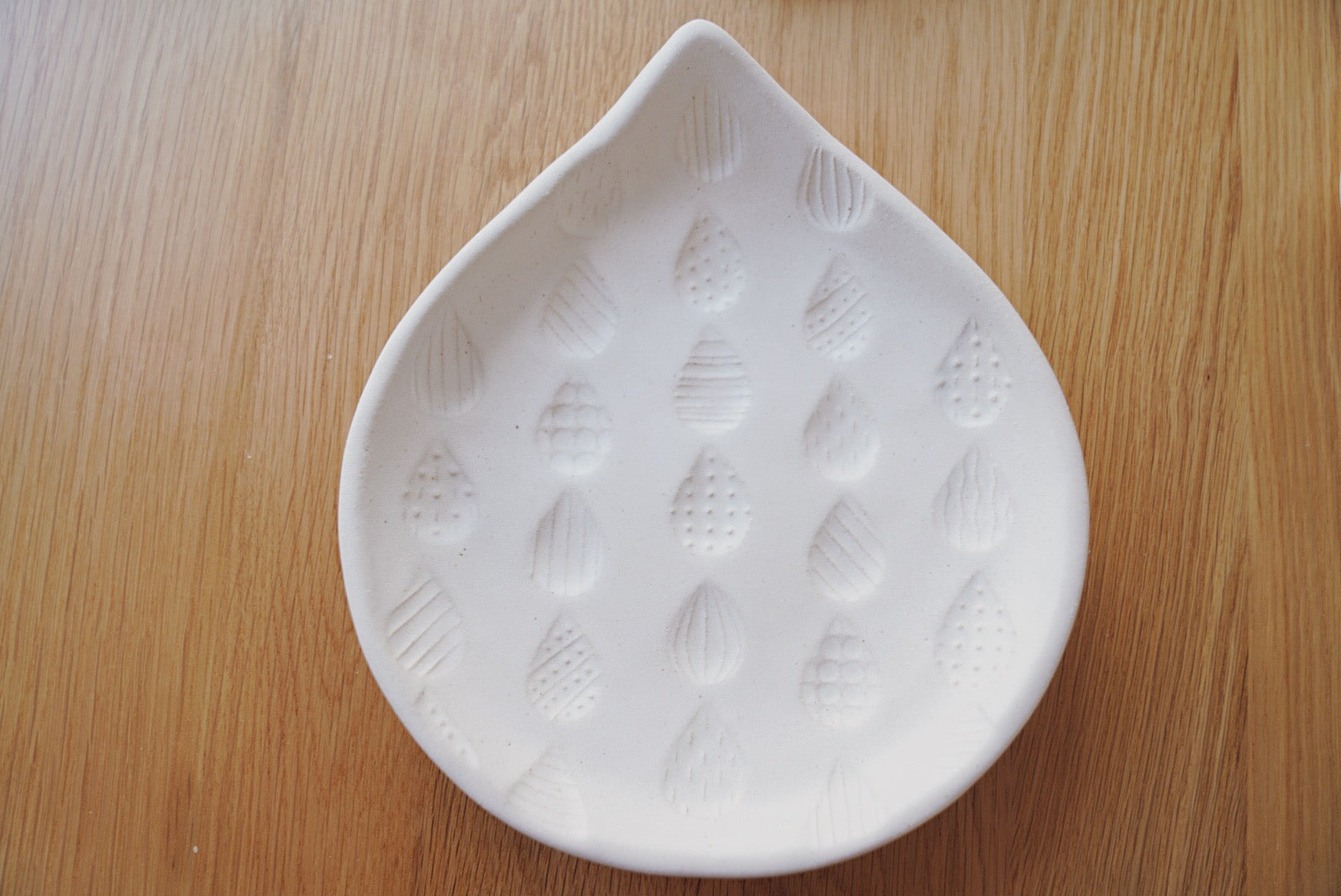 Mashiko yaki Raindrops and Clouds Plate