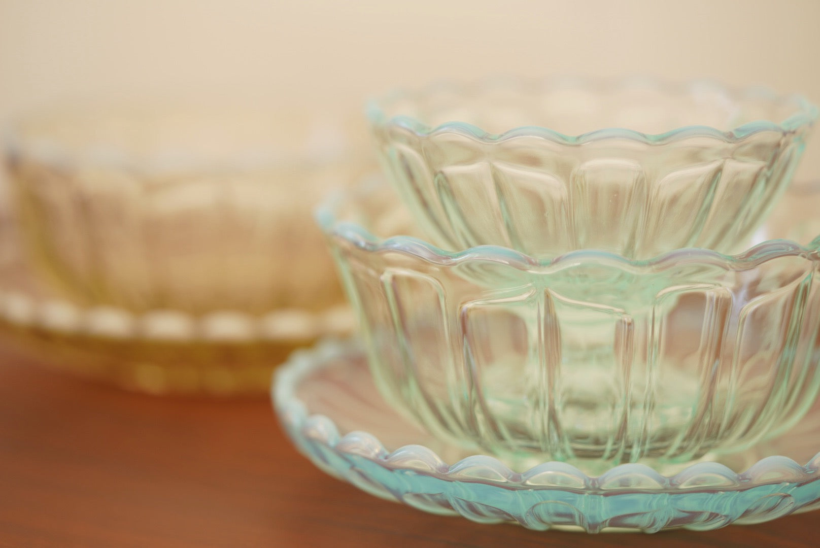 Hirota glass Snow flower dessert bowl and seasoning plate