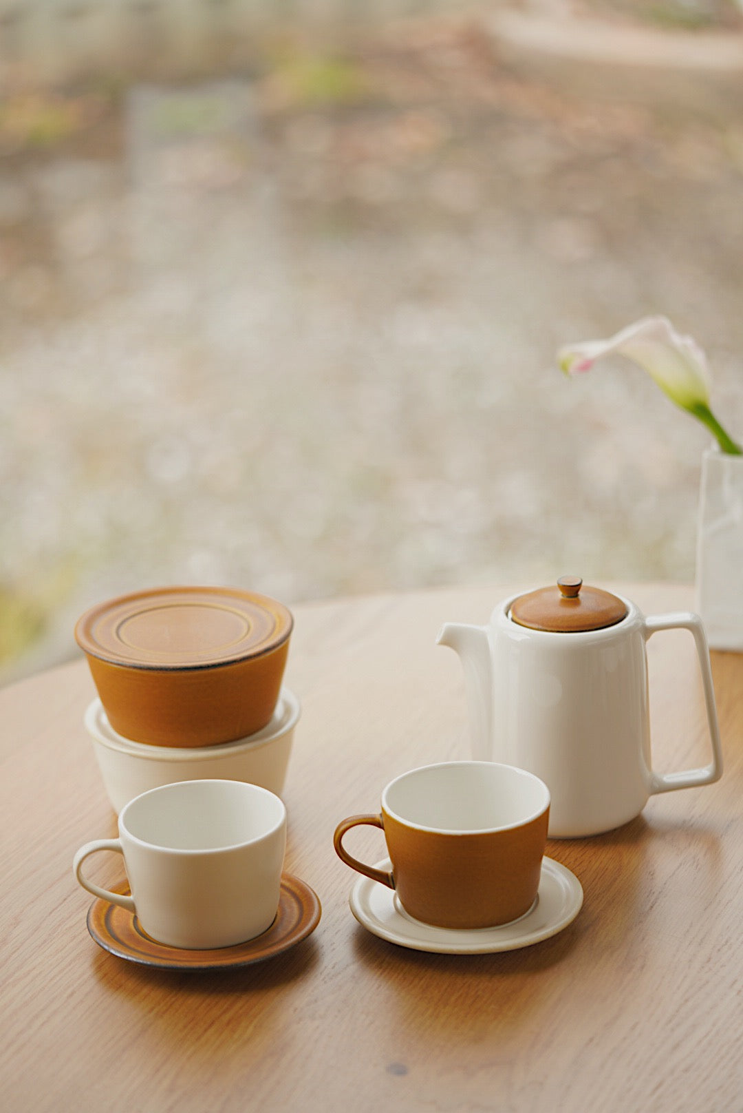 Pot | dessert bowl | coffee cups | Saucer Made in Japan