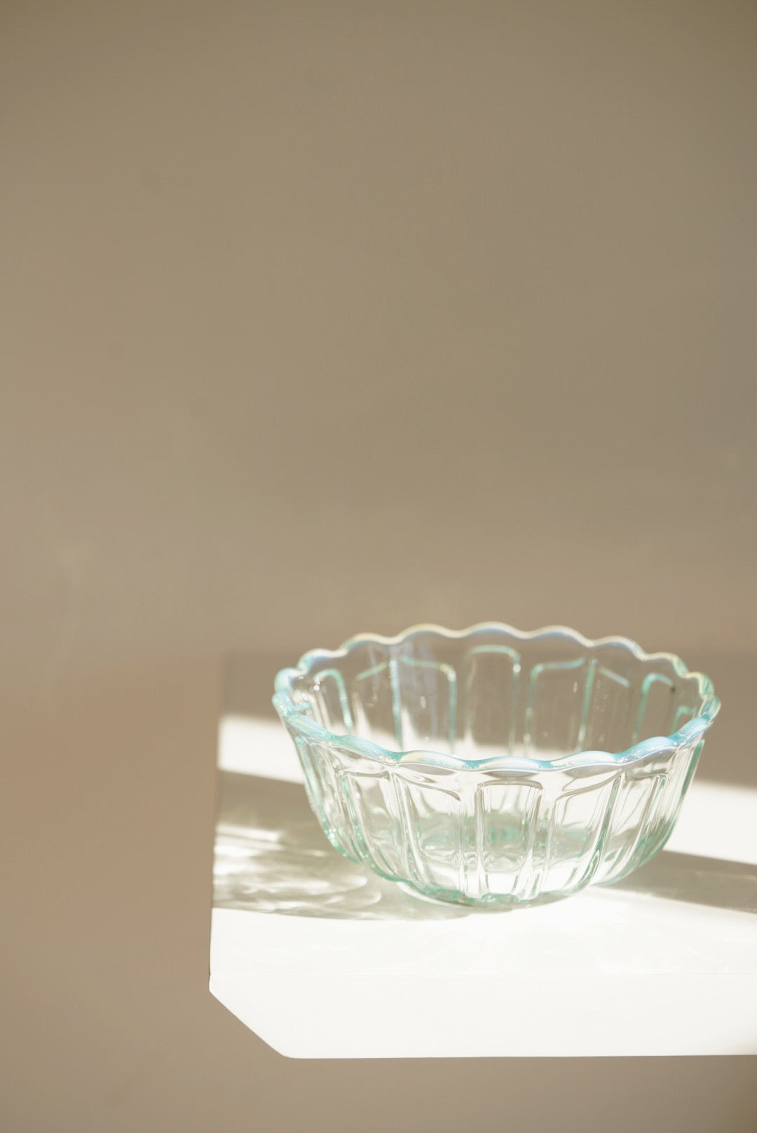 Hirota glass Snow flower dessert bowl and seasoning plate