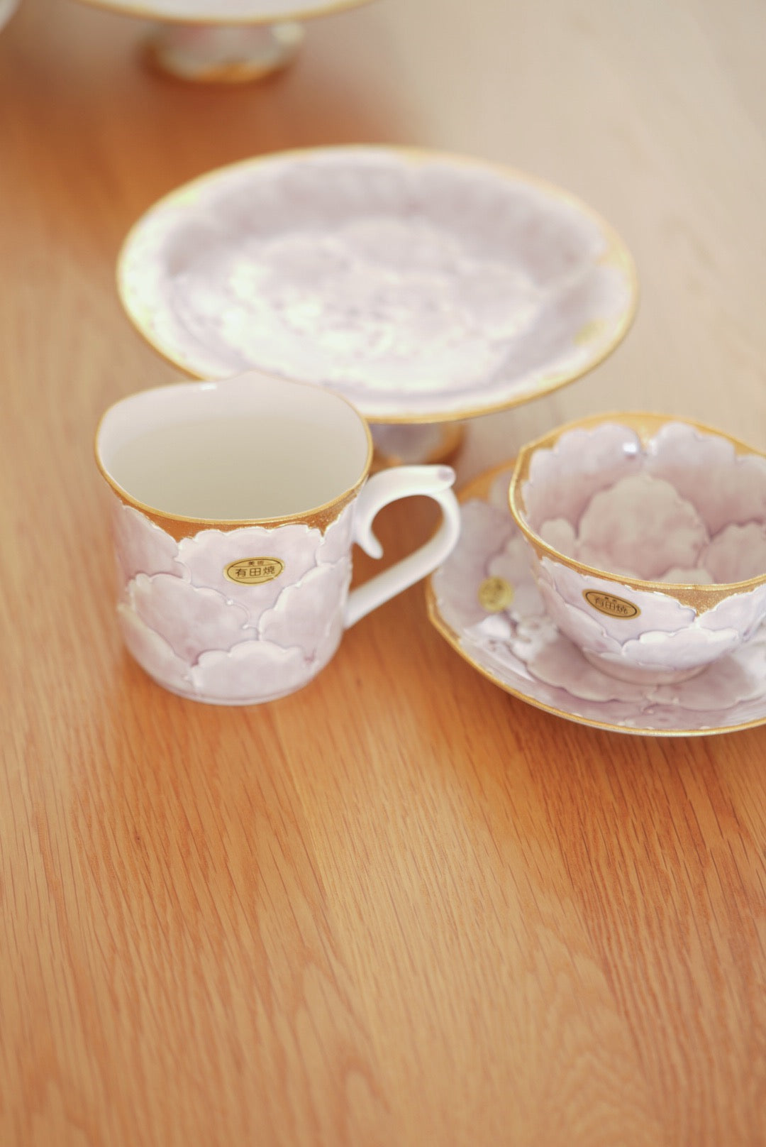 Aritayaki golden peony cups and saucer