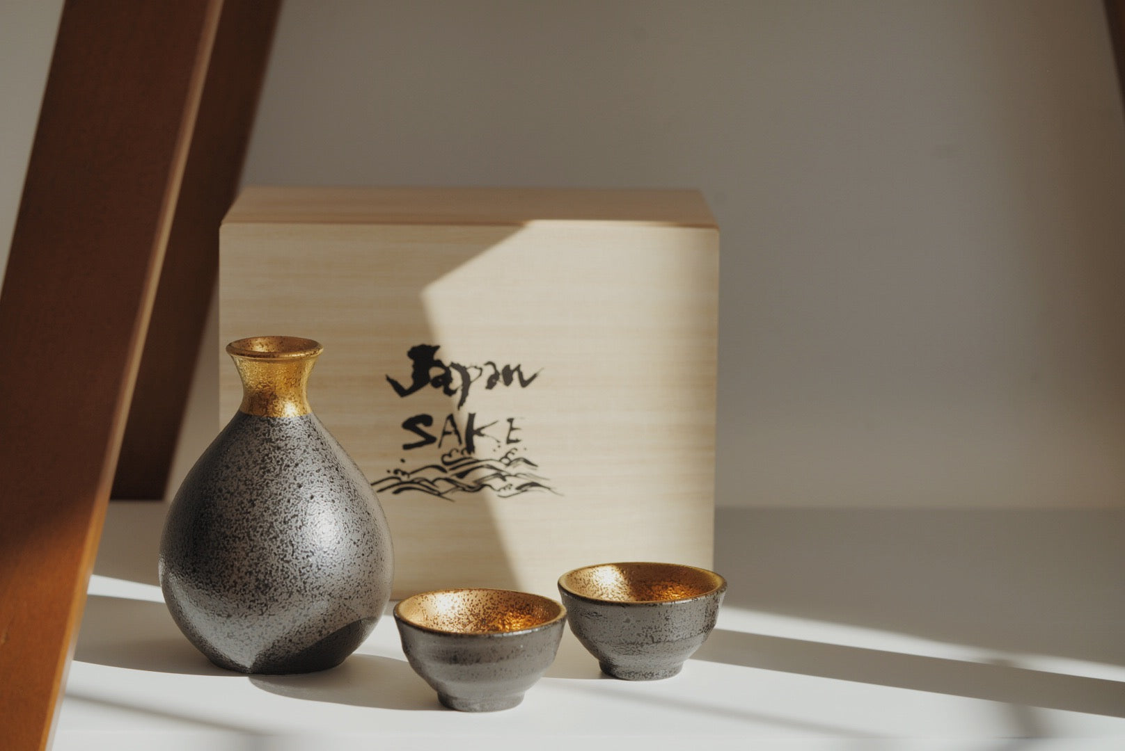 Japan Gold Japanese Sake Cup Sake bottle Tokkuri