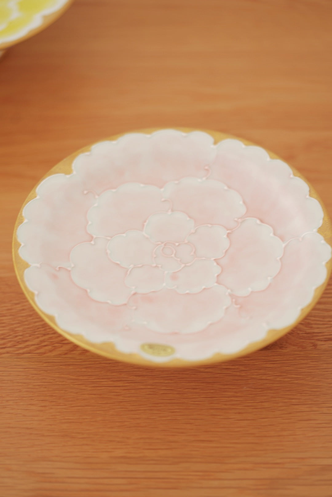 Aritayaki golden peony cups and saucer