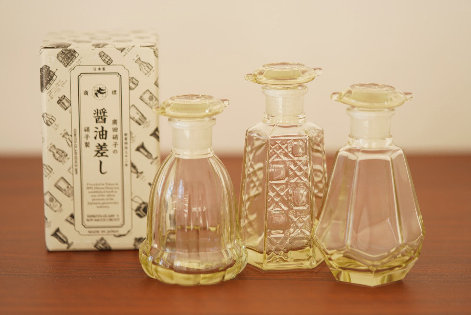 Hirota Glass sauce cruet