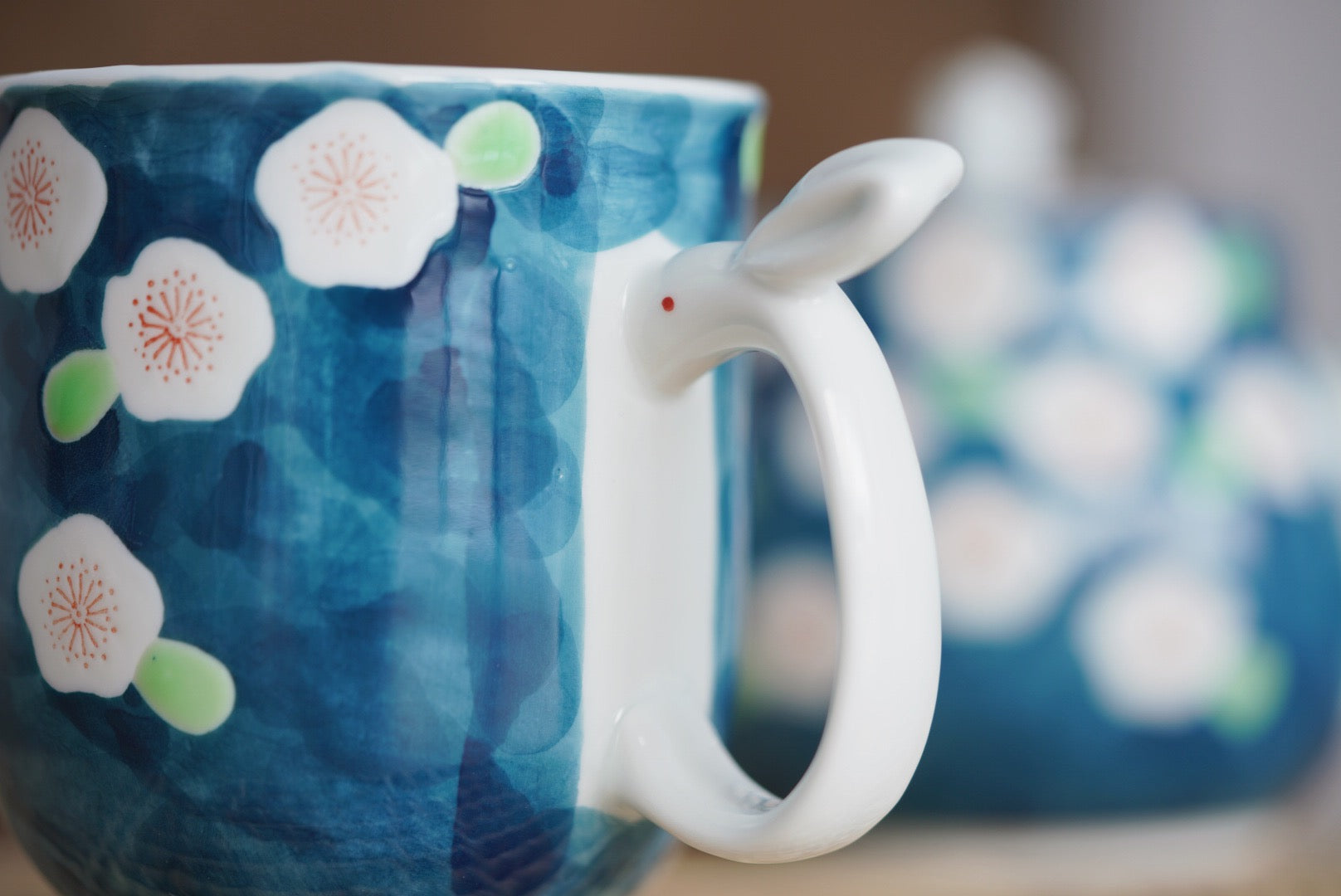 Aritayali plum blossom and rabbit Mug Bowl teapot