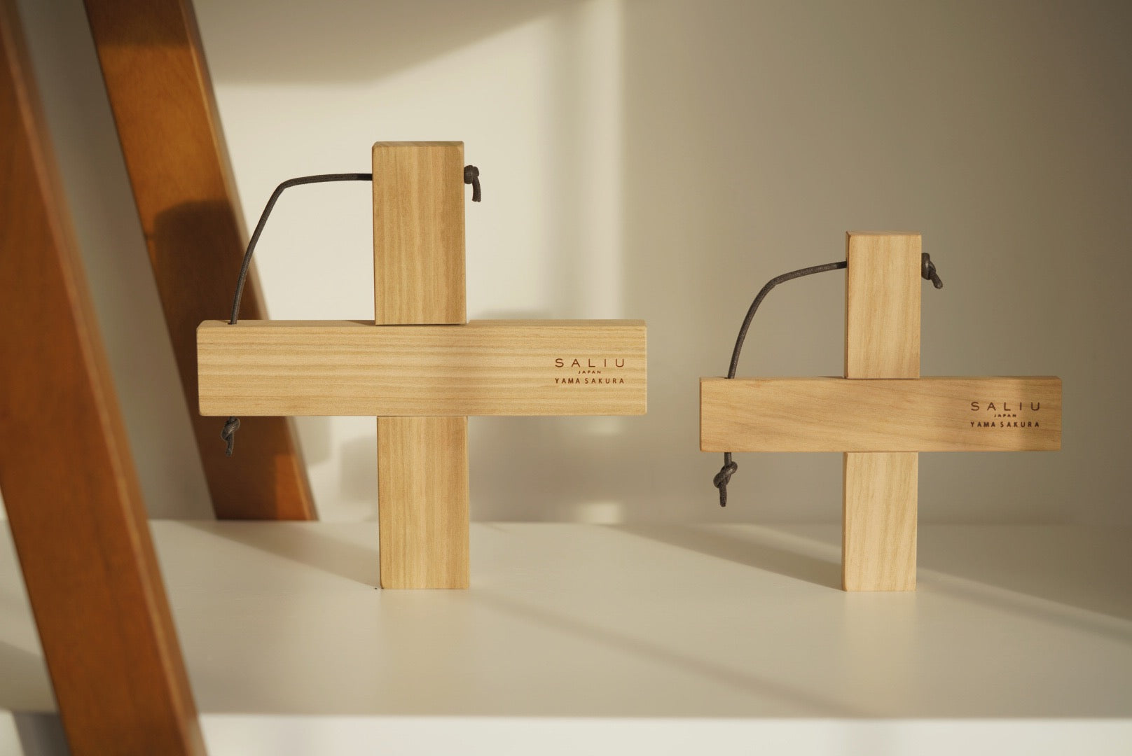 SALIU Wild Cherry Tree pot holder