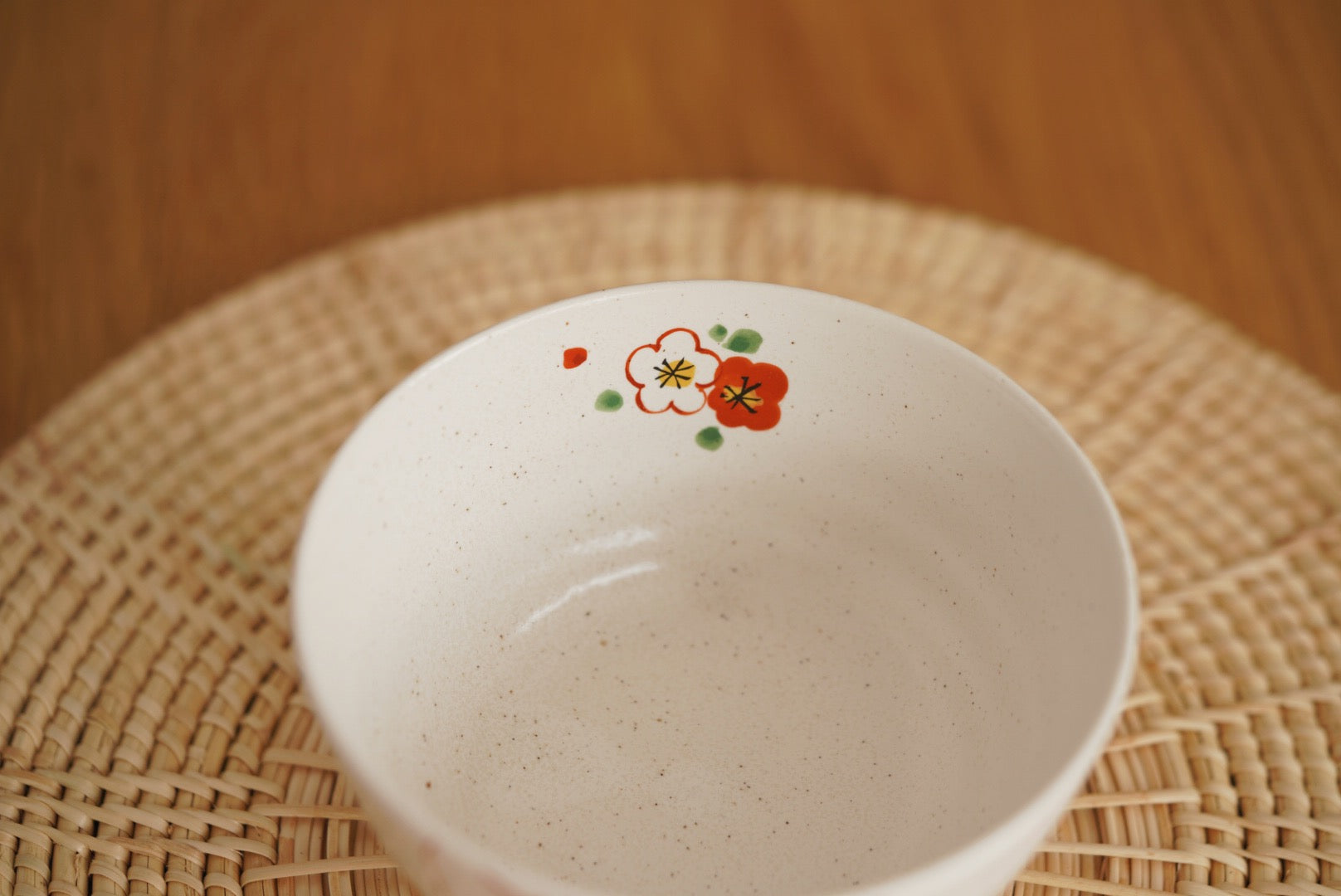 Minoyaki wind flower snow rabbit bowl