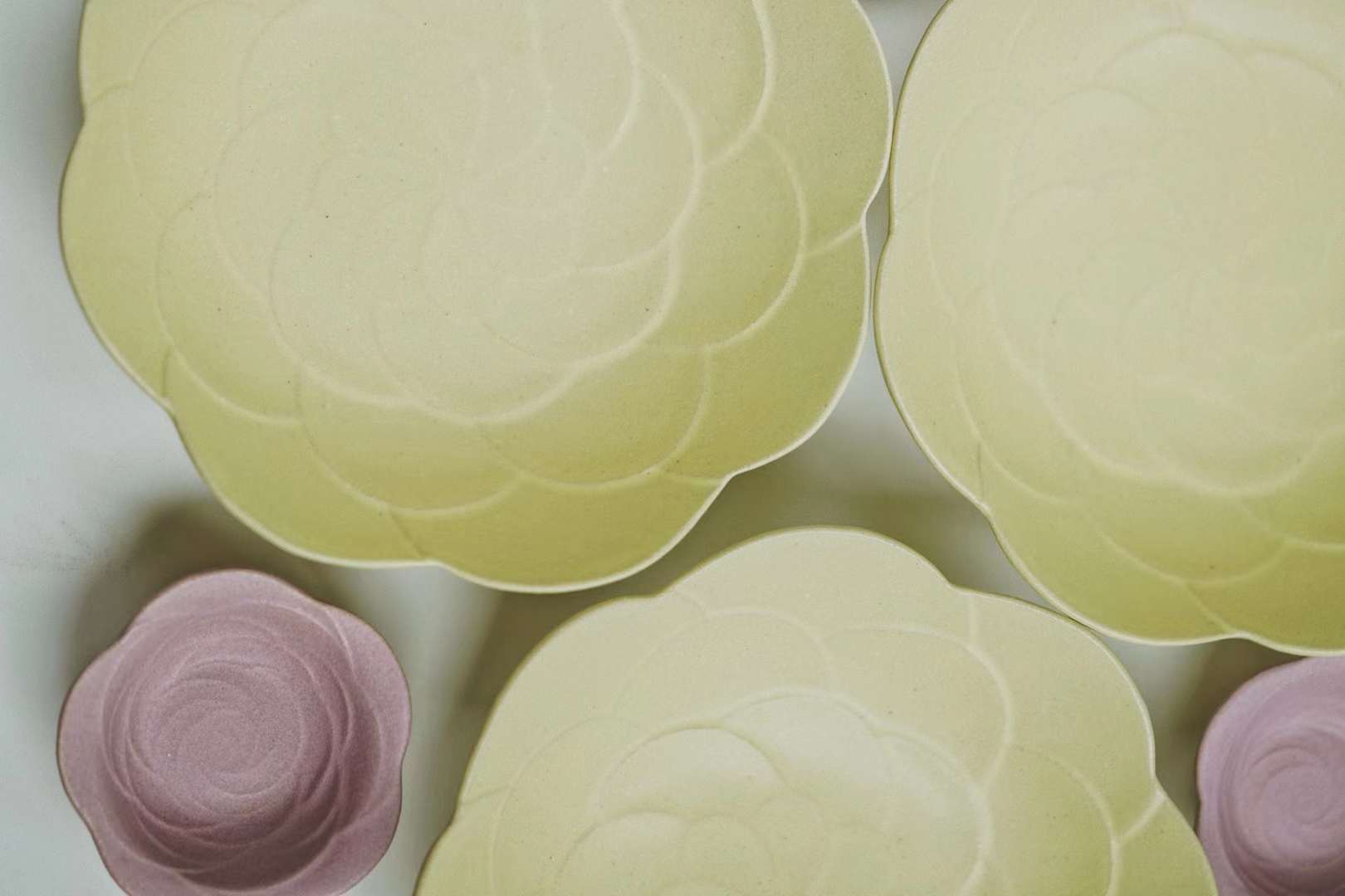 Mashiko yaki flower plate