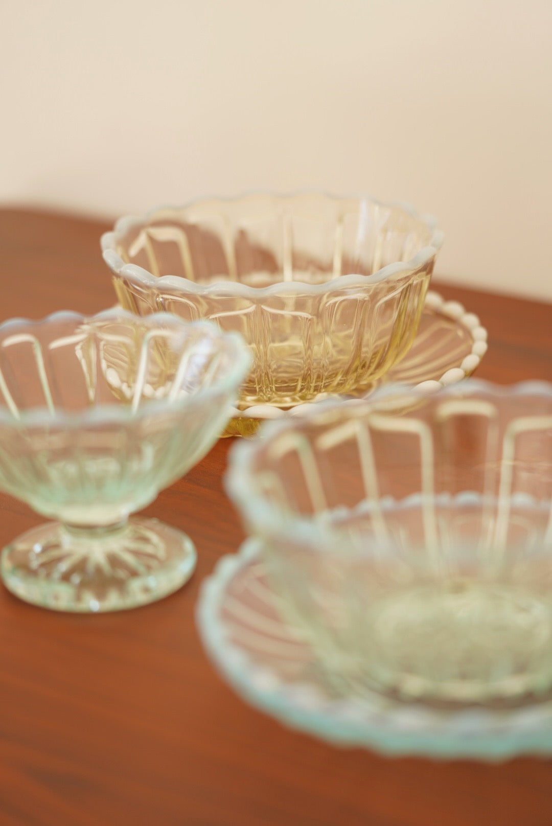 Hirota glass Snow flower dessert bowl and seasoning plate