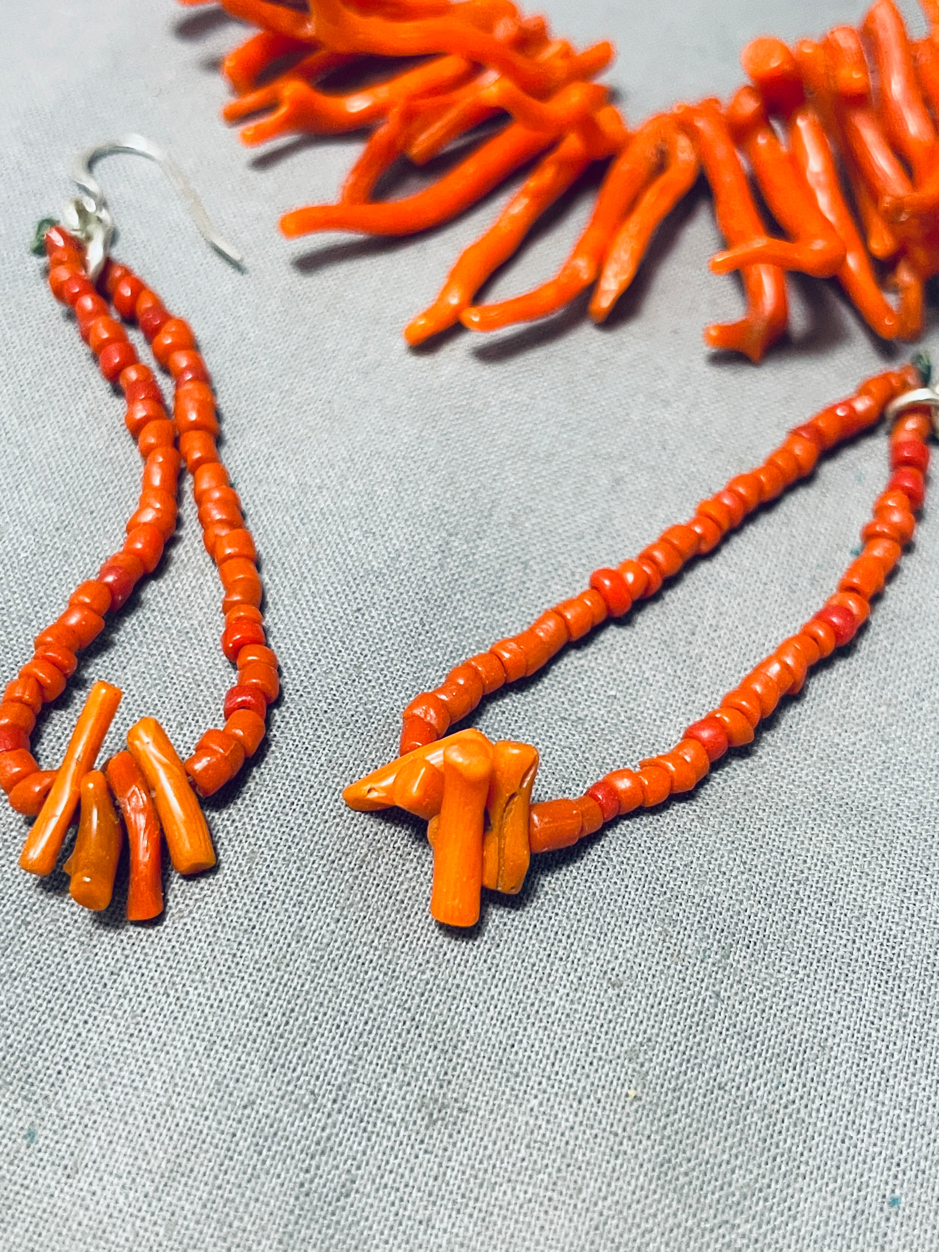 Gorgeous Vintage Native American Navajo Coral Sterling Silver Necklace Earrings Ring Set