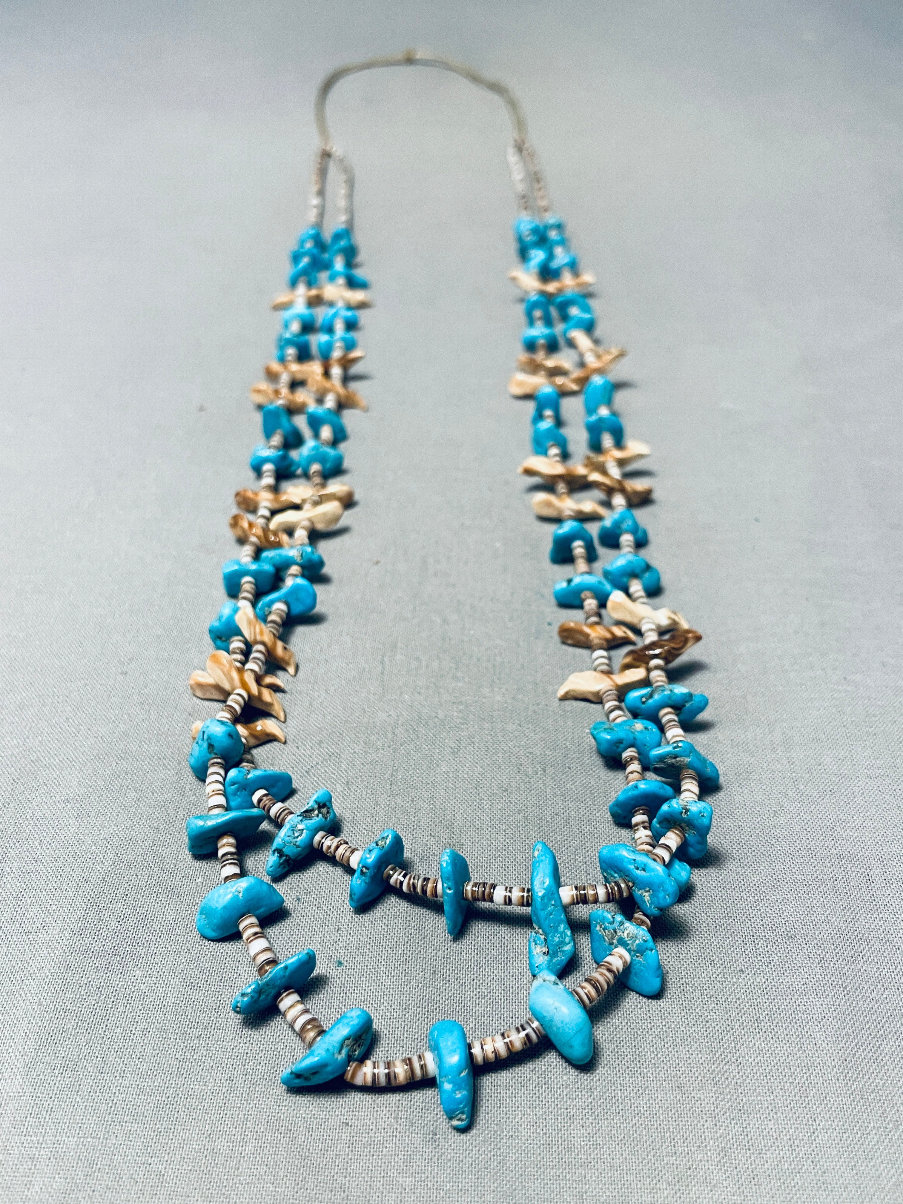 Noteworthy Vintage Native American Navajo Kingman Turquoise And Fetish Necklace
