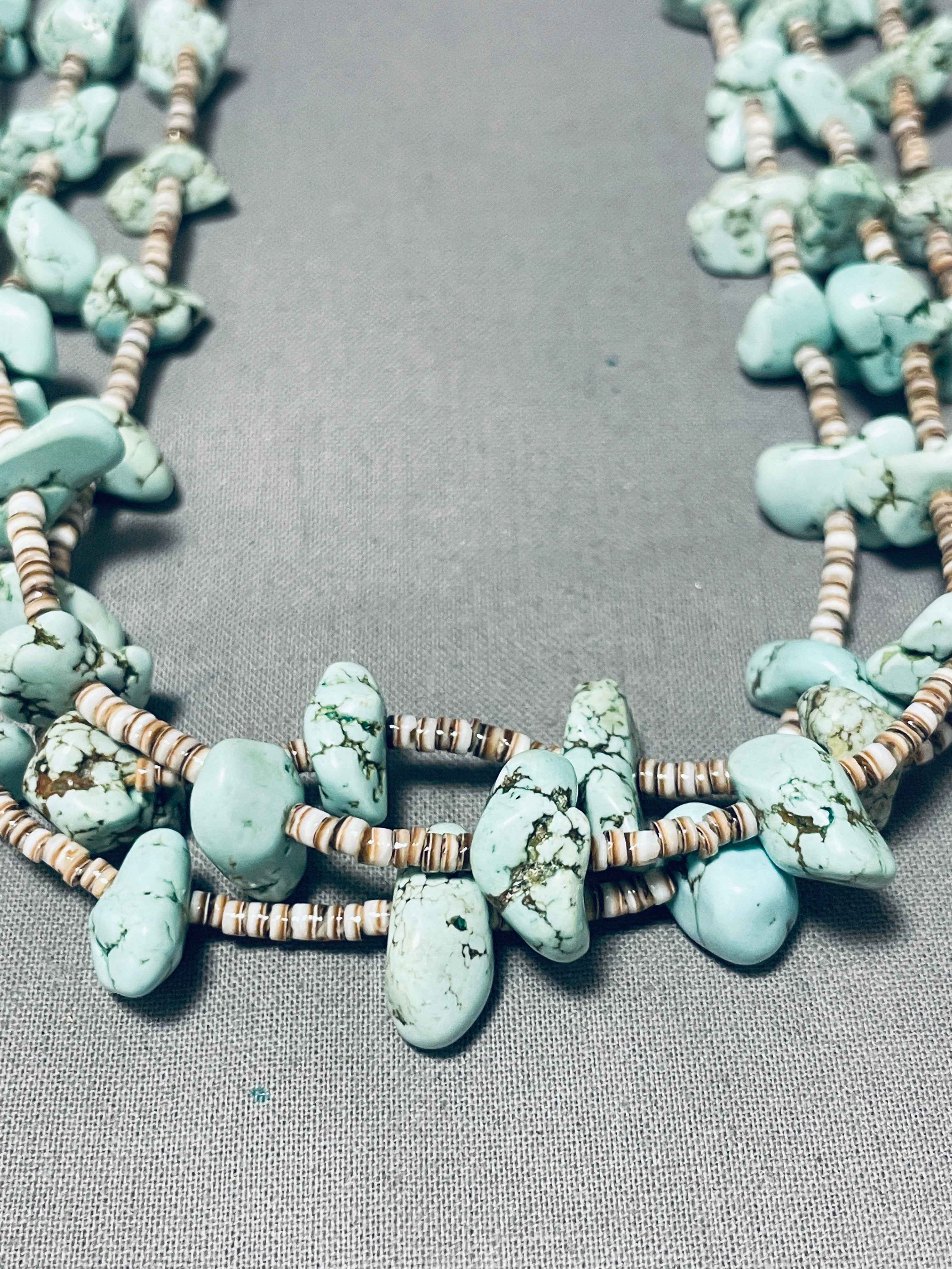 Native American Tremendous Vintage Santo Domingo Turquoise Necklace