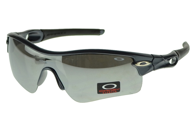 Oakley Radar Range Sunglasses Black Frame Gray Lens