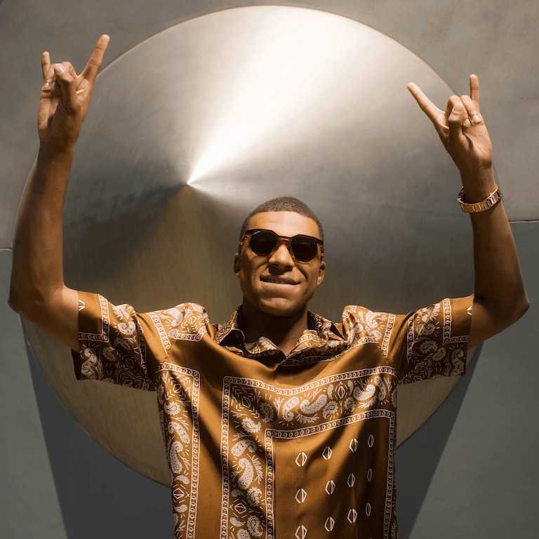 Kylian Mbappé Signature Series HSTN