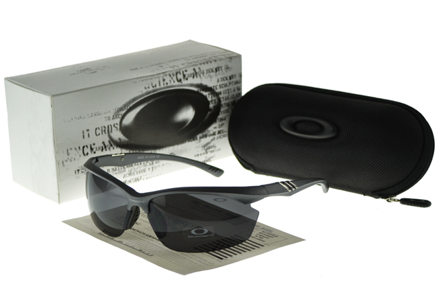 Oakley Polarized Sunglasses black Frame black Lens