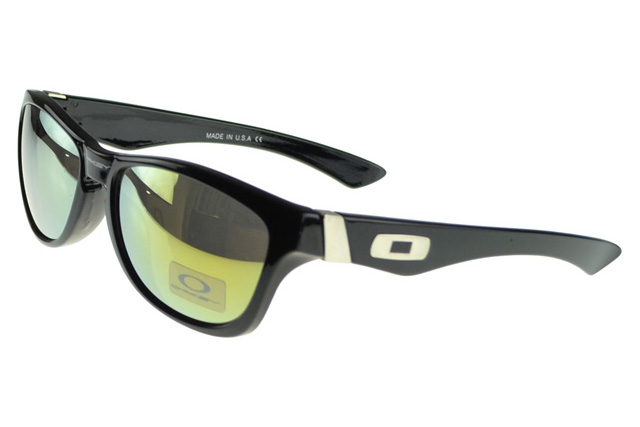 Oakley Frogskin Sunglasses black Frame yellow Lens