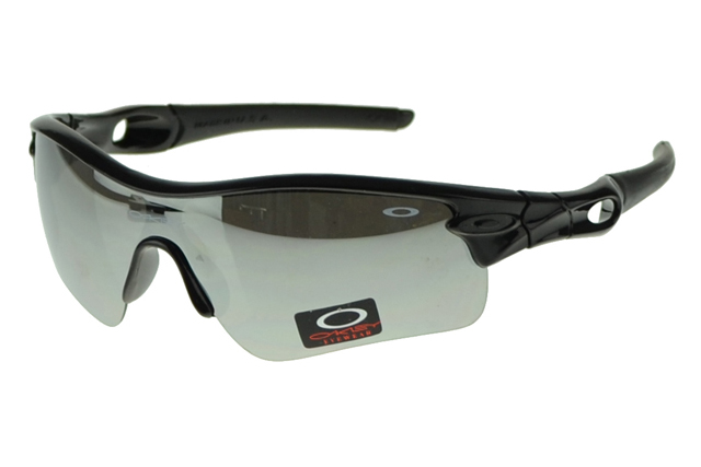 Oakley Radar Range Sunglasses Black Frame Gray Lens