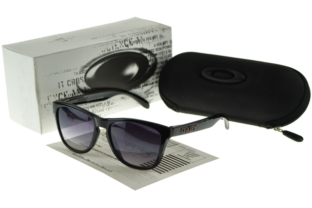 Oakley Frogskin Sunglasses black Frame purple Lens