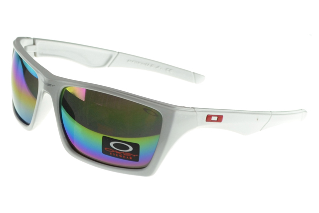 Oakley Polarized Sunglasses black Frame multicolor Lens
