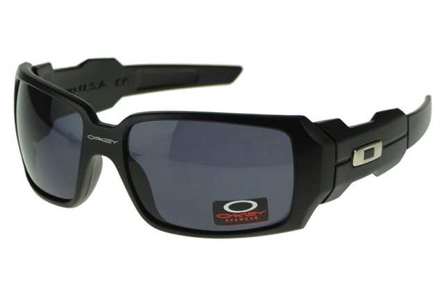 Oakley Oil Rig Sunglasses Black Frame Gray Lens