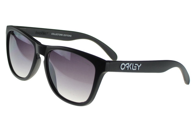 Oakley Frogskin Sunglasses black Frame black Lens