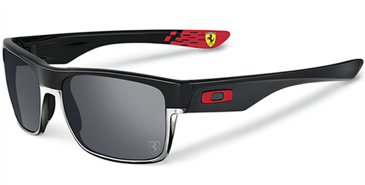 SCUDERIA FERRARI® TWOFACE™