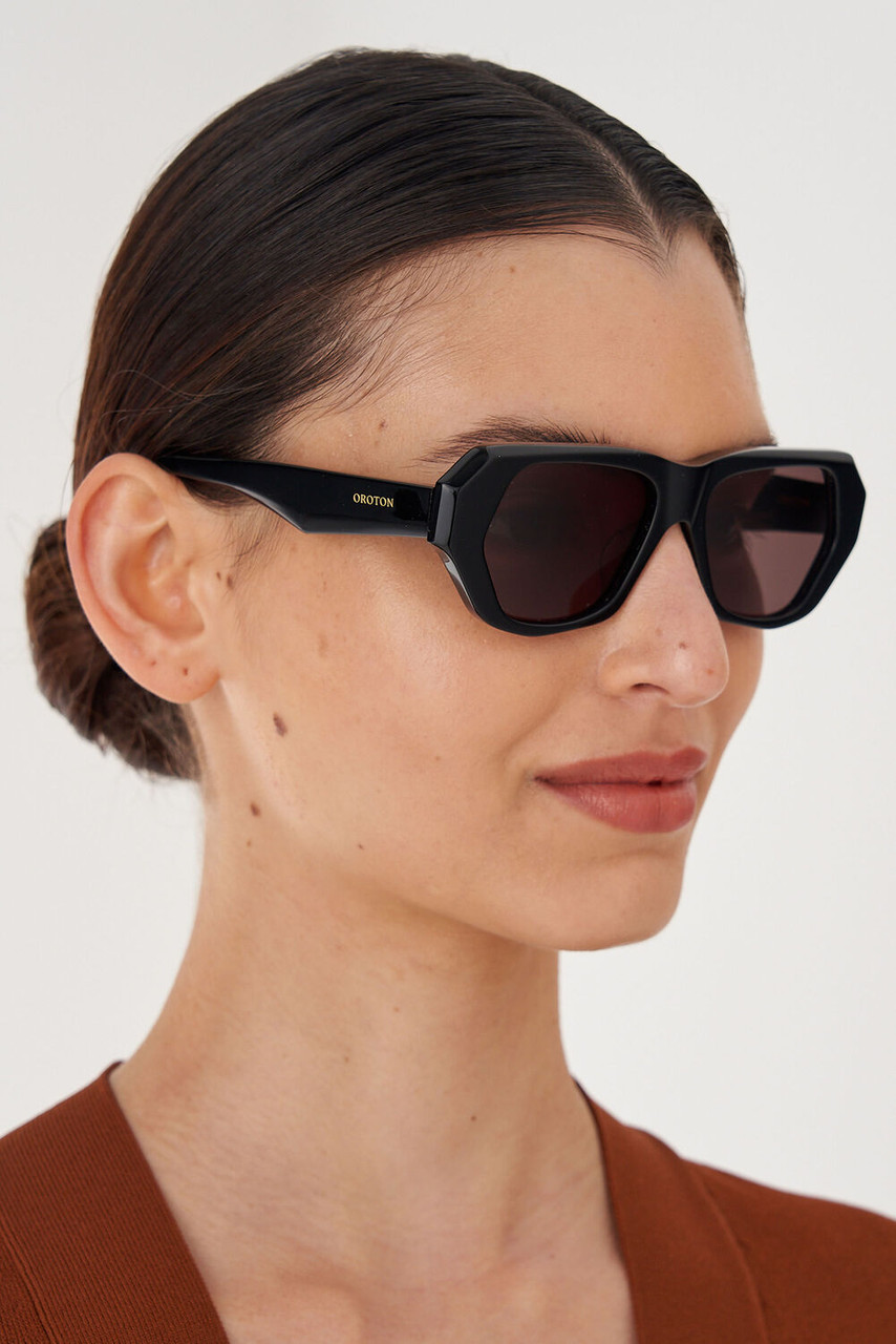 Oroton Quade Sunglasses Black