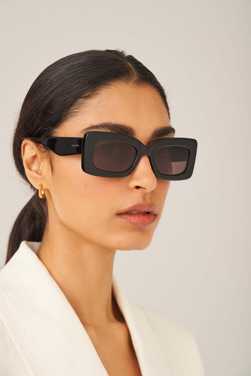 Oroton Amari Black Sunglasses