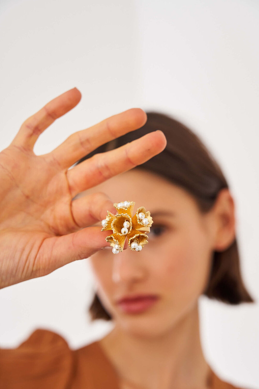 Oroton Hyacinth Worn Gold/White Ring