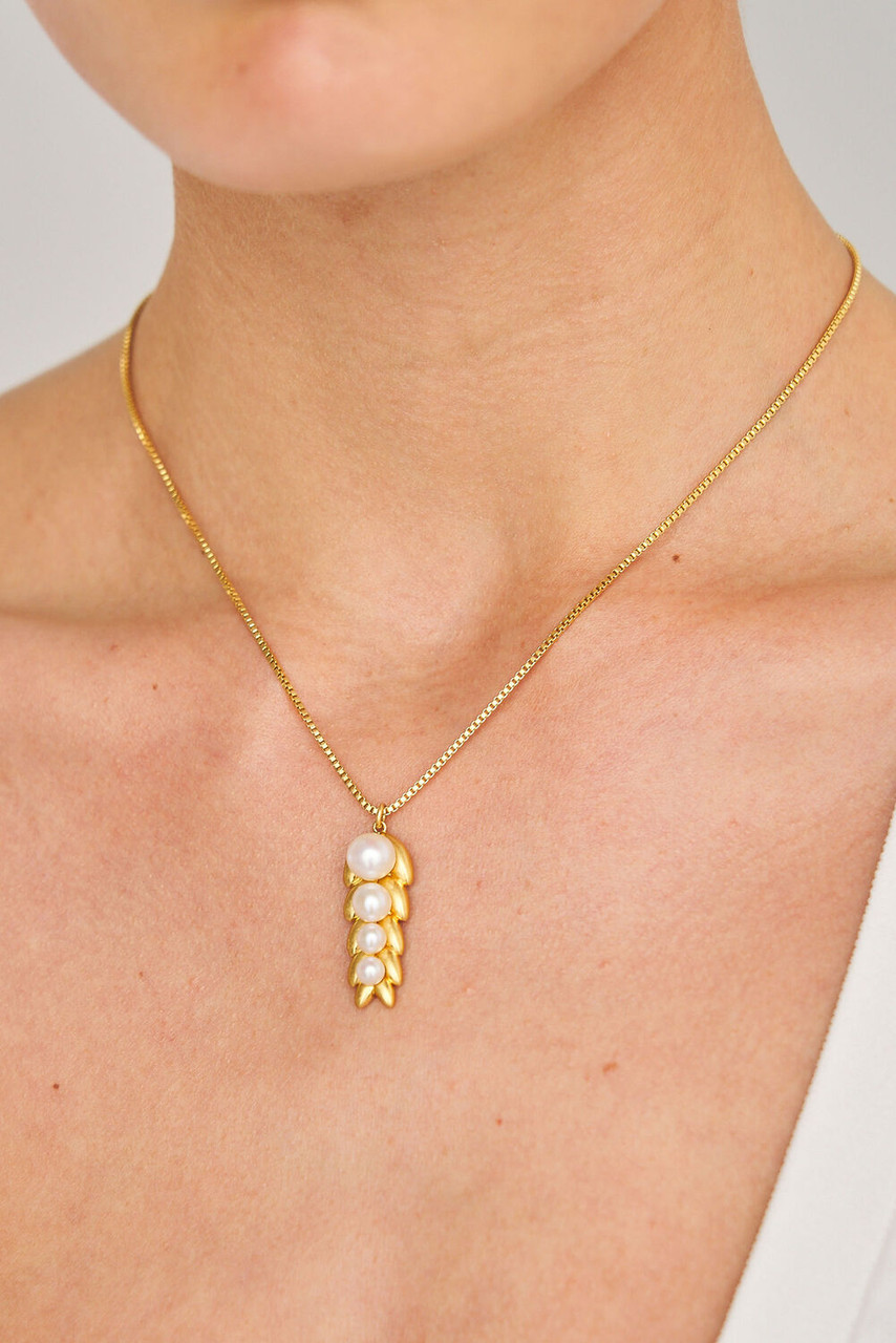 Oroton Lexie Necklace Worn Gold/Pearl