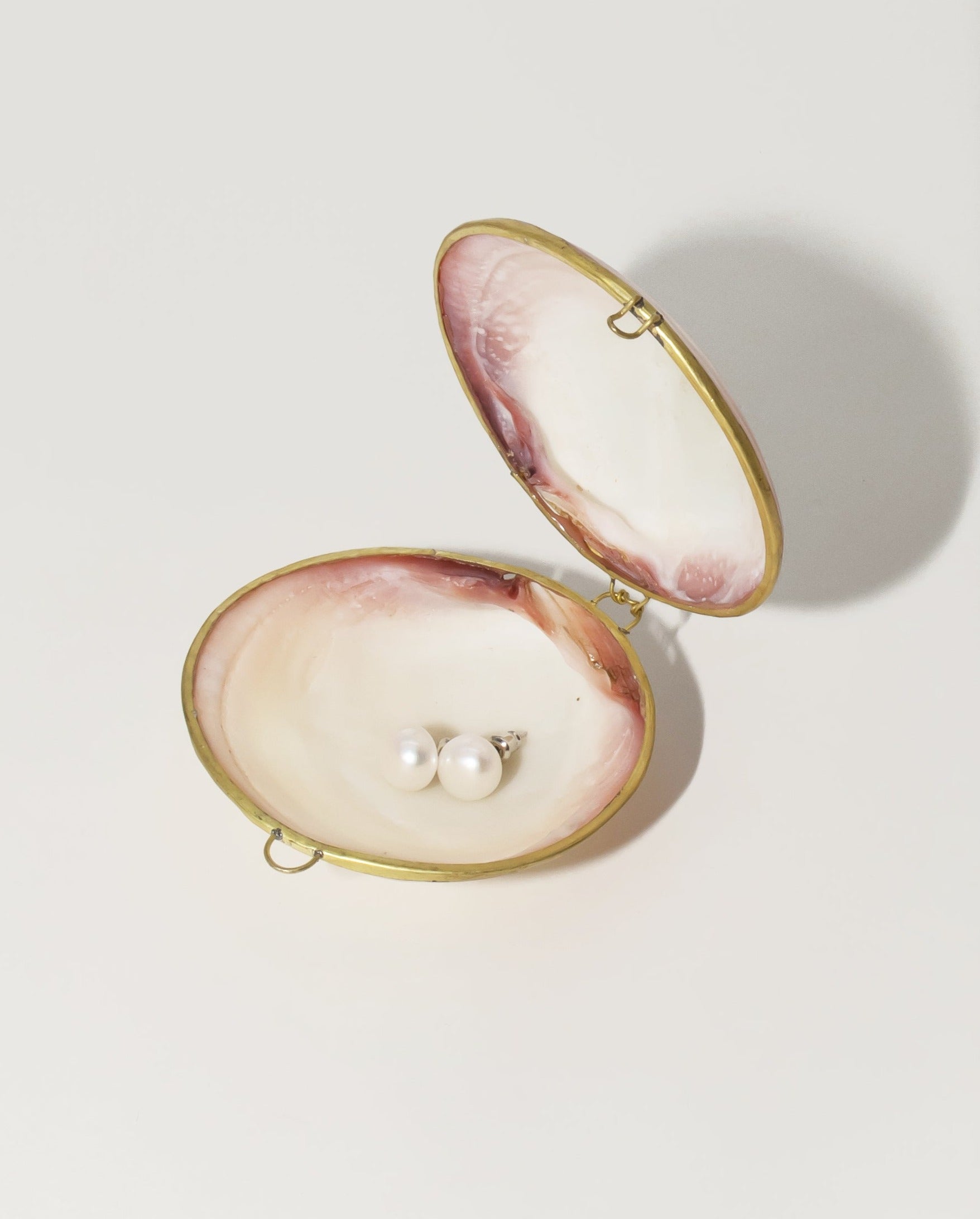 Diana Pearl Stud Earrings