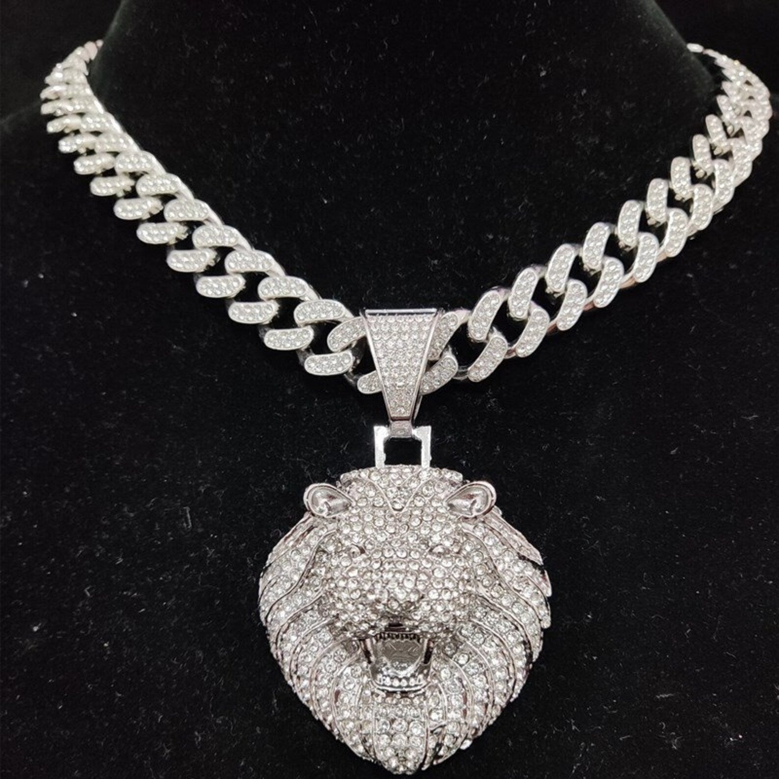 ICED ROARING LION NECKLACE