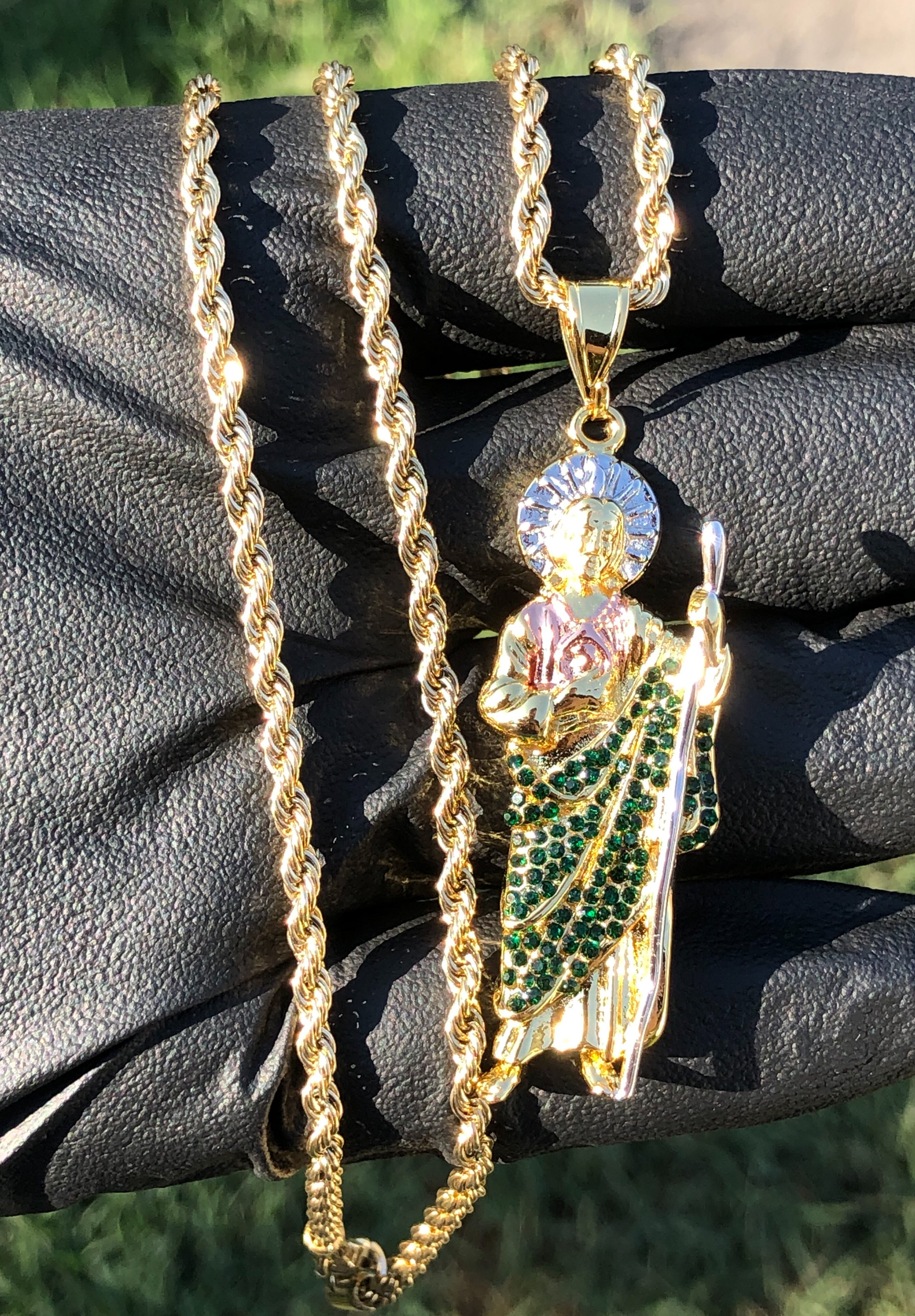 San Judas 3 tone with green stones