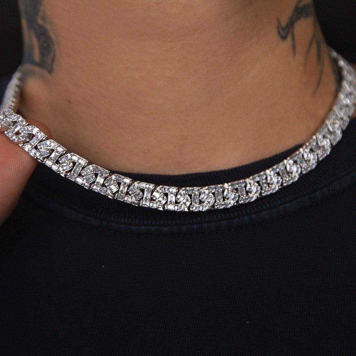 Baguette Chain Link Necklace in White Gold