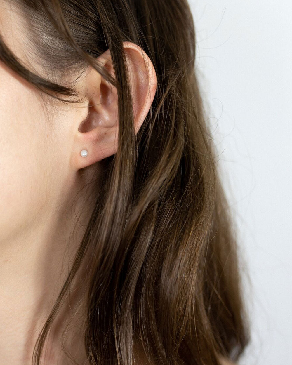 Daily Pearl Stud Earrings