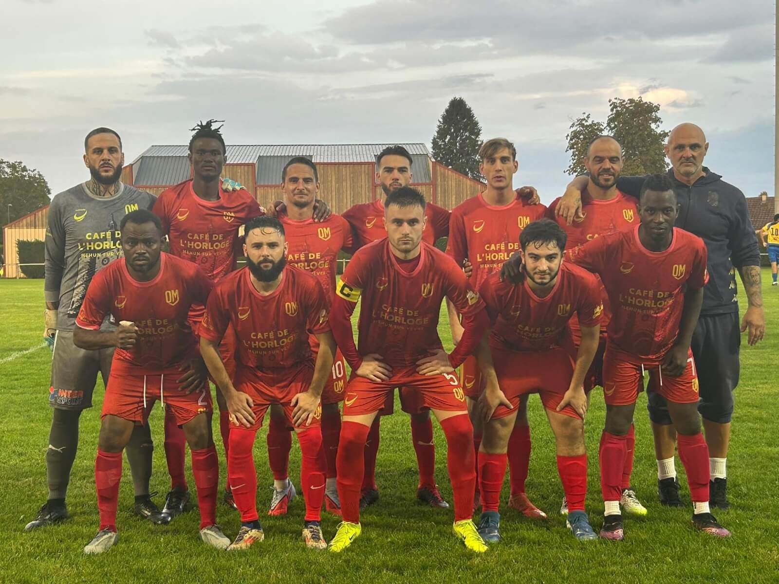 Olympique Mehunois in action