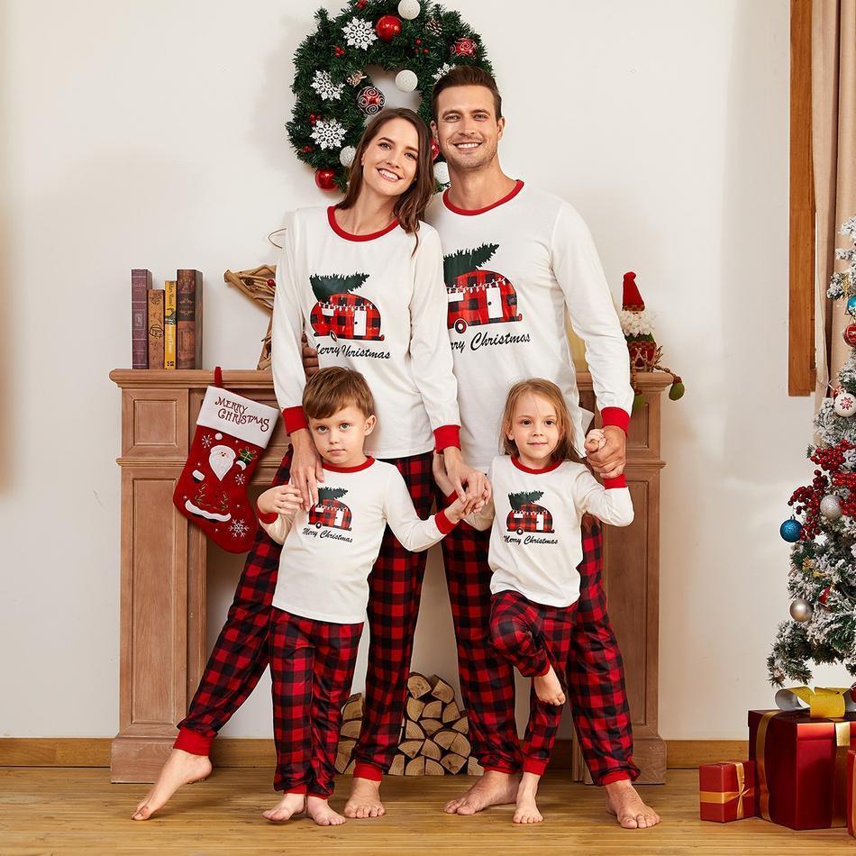 Car Carrying Christmas Tree Family Matching Pajamas Set (with Pet's dog clothes)